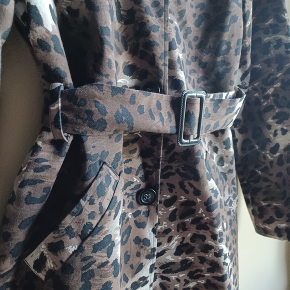 JULIE MITCHELL COAT - Picture 3 of 4